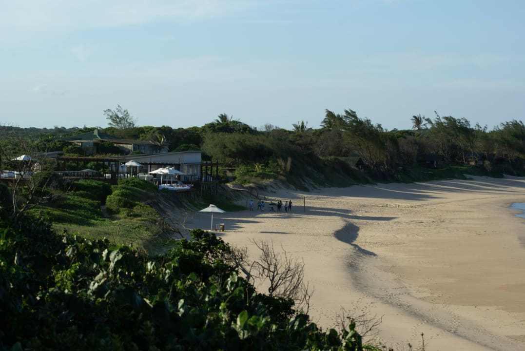 Blick auf den Strand White Pearl Resort