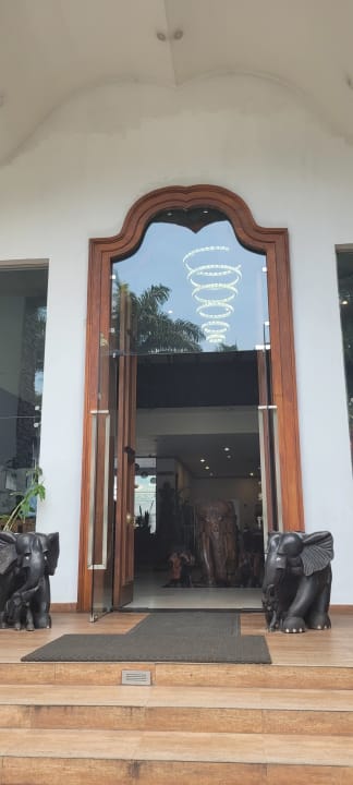 Außenansicht Royal Kandyan