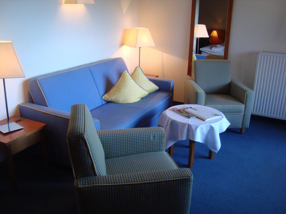 Couchecke im Panoramazimmer Hotel Zinnkrügl