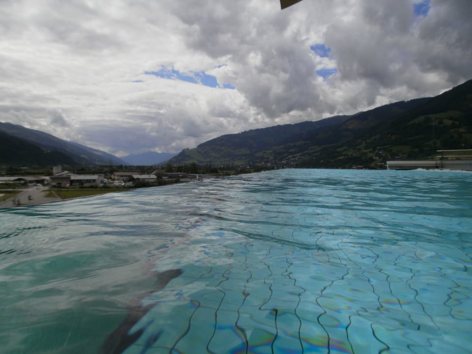 Wasser und der Himmel so nah Tauern SPA Zell am See-Kaprun