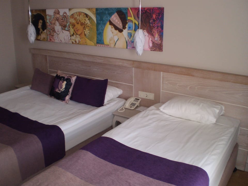 Doppelbett (Boxspring) mit 3.GästeBett (Boxspring) Seaden Sea Planet Resort & Spa