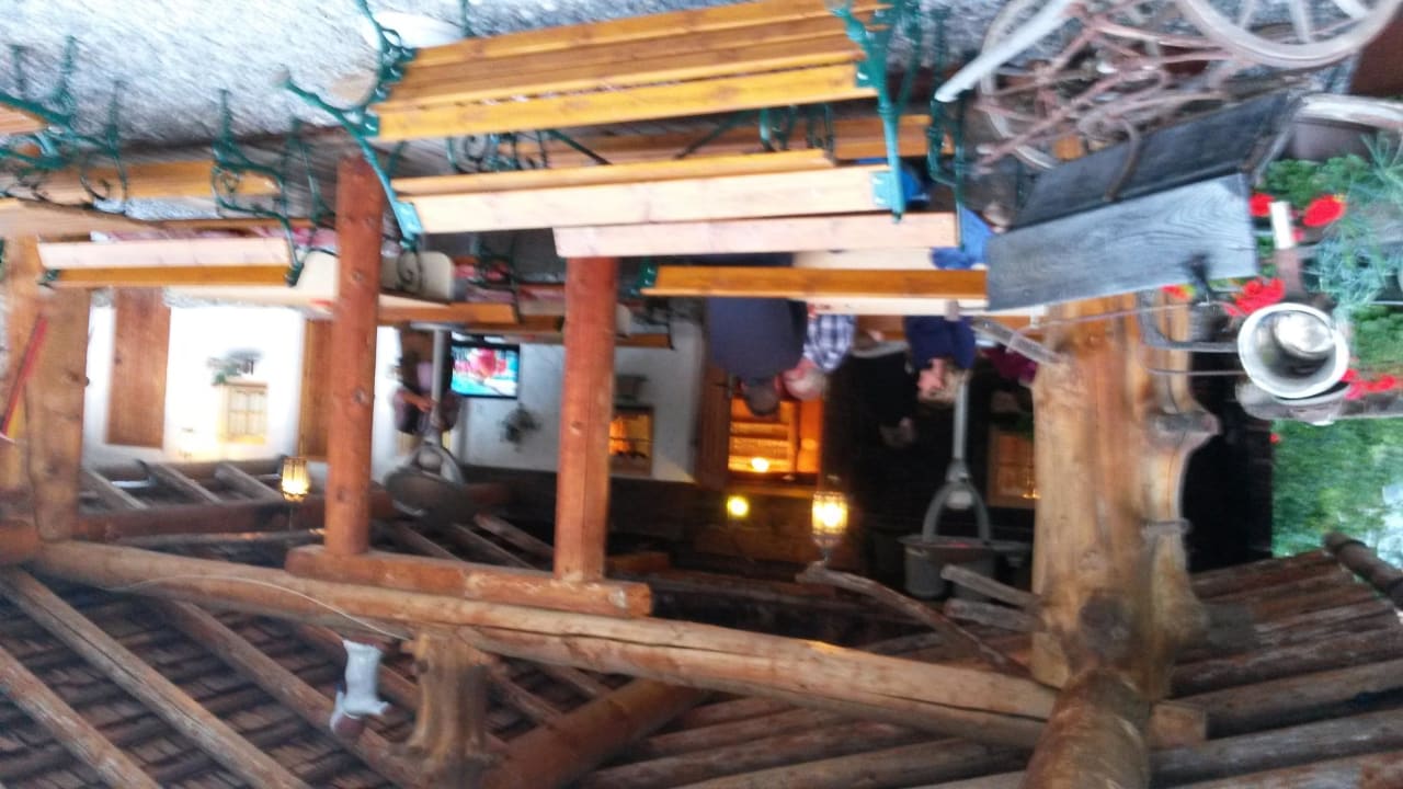 Hüttenabend mit Fußball WM Familienhotel Der Eggerhof