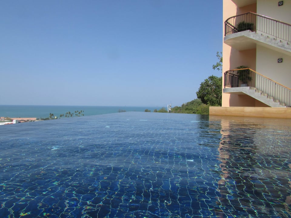 Panoramapool (3tes Gebäude) Avani Ao Nang Cliff Krabi Resort