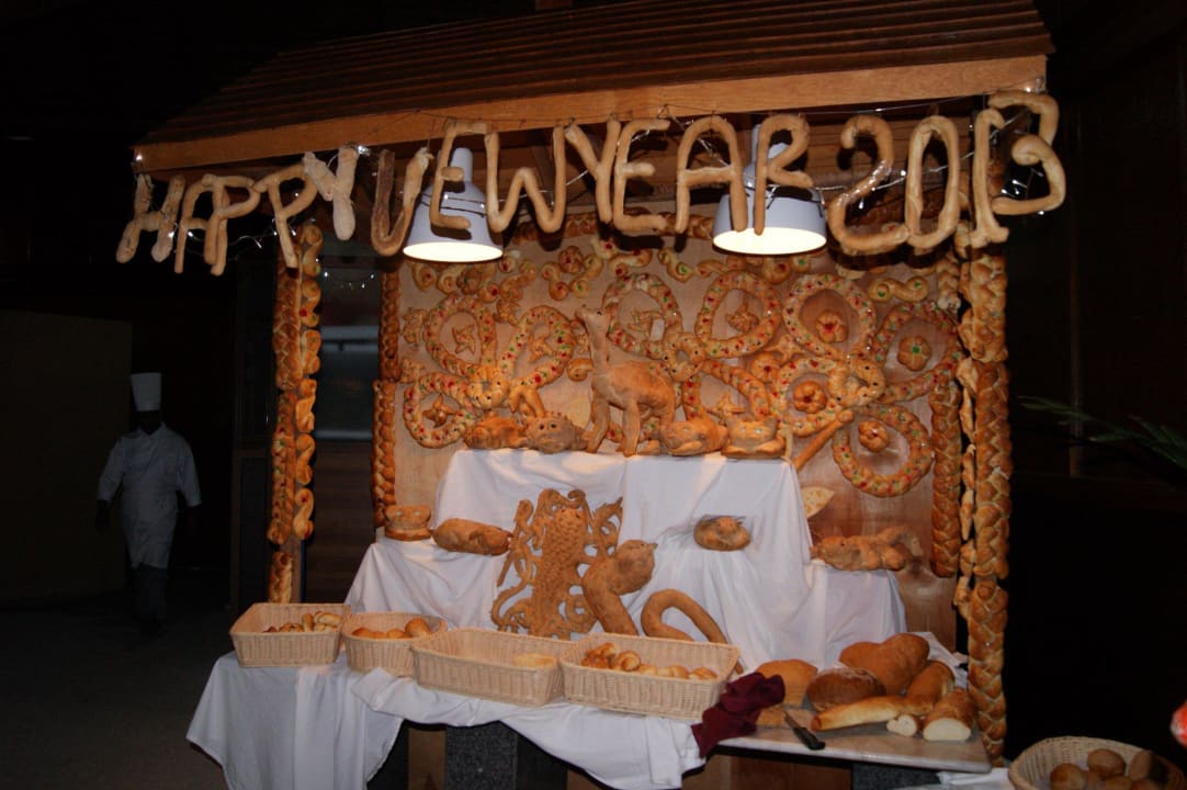 Brot zum Silvesterbuffet Summer Island Maldives