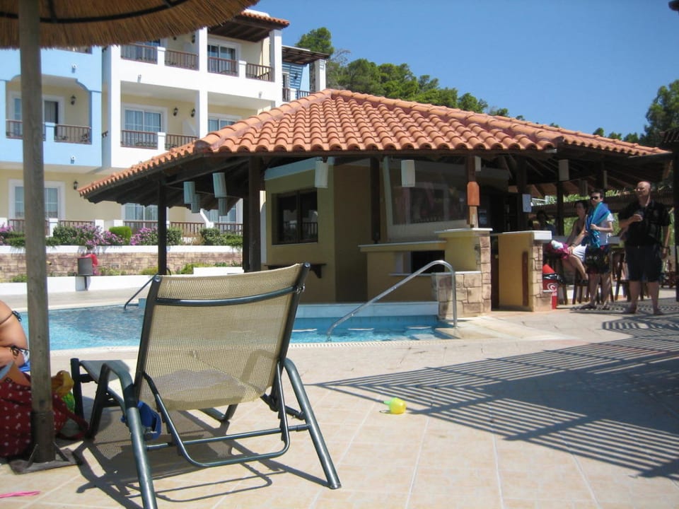 Poolbar Dimitra Beach Hotel & Suites
