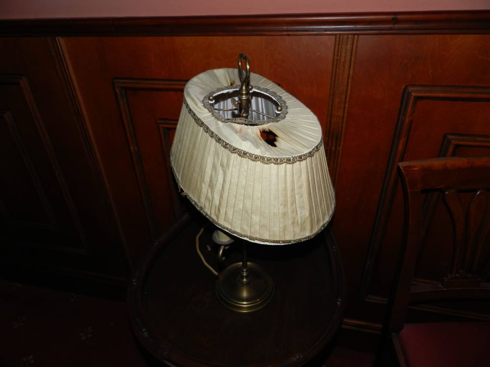 Vier Sterne Lampe. Hotel Zamek na Skale