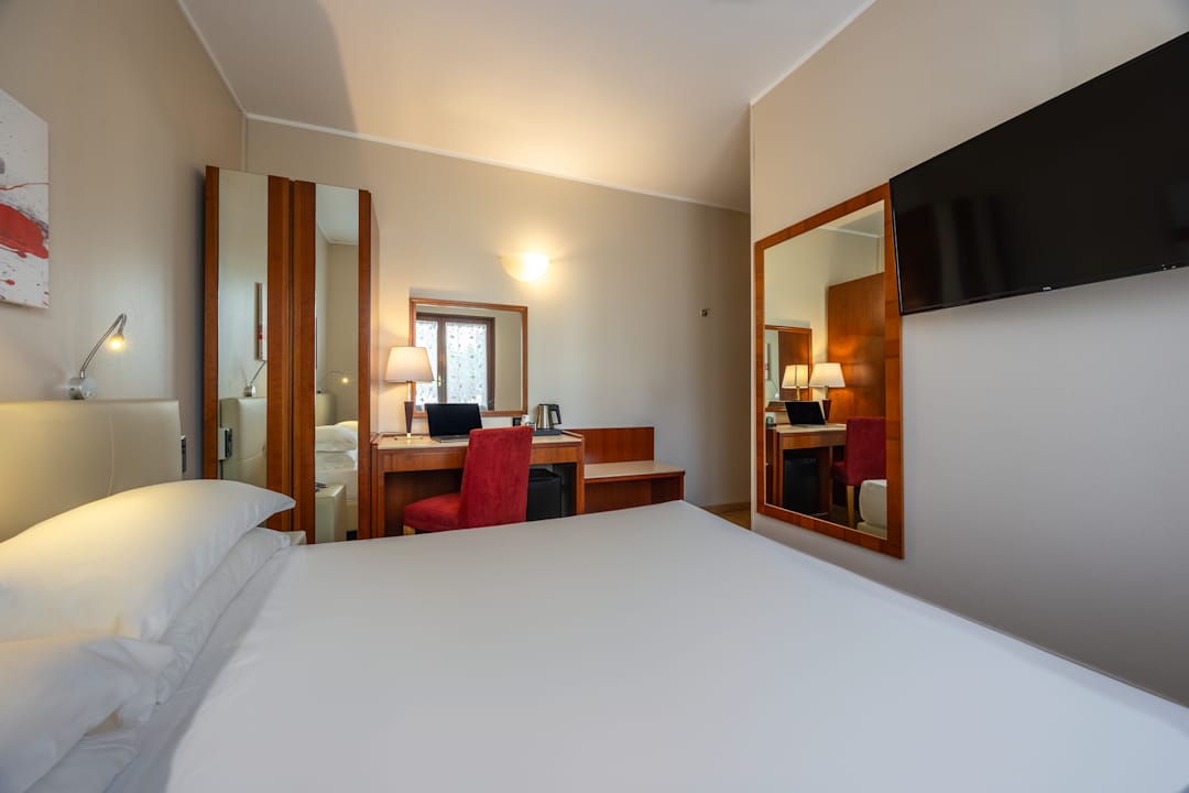 Zimmer iH Hotels Padova Admiral