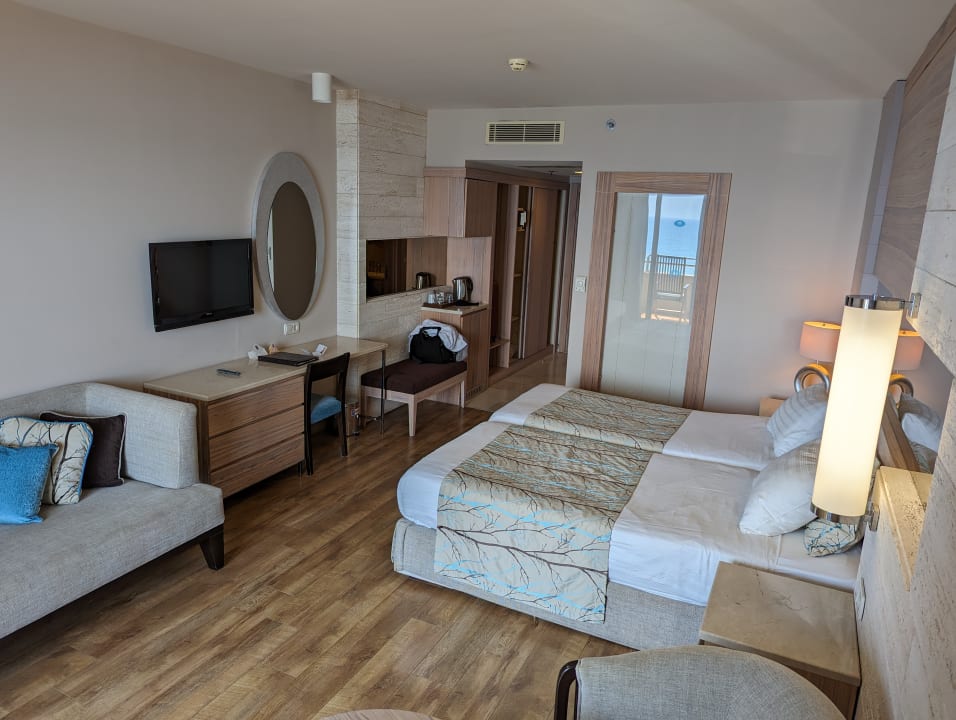 Zimmer Melas Resort Hotel