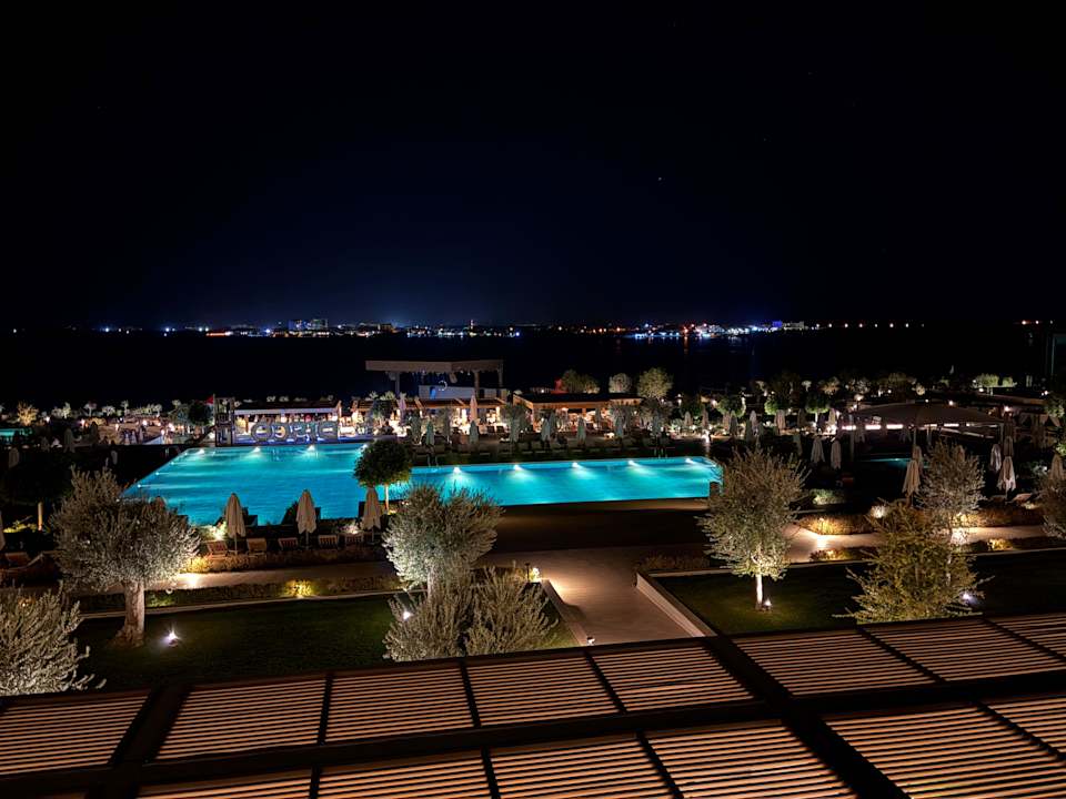 Pool Anda Barut Collection