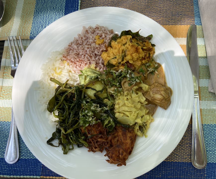 Gastro Surya Lanka Ayurveda Beach Resort