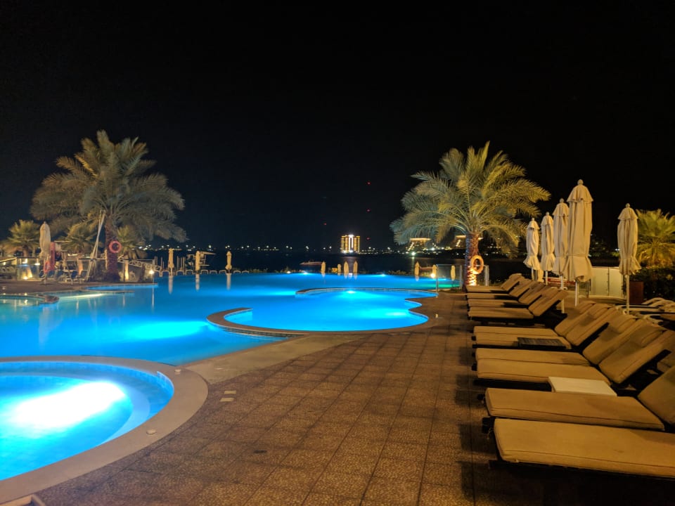Pool DoubleTree by Hilton Resort & Spa Marjan Island