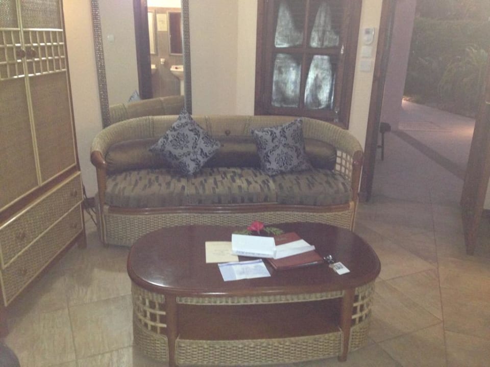 Zimmer Castello Beach Hotel