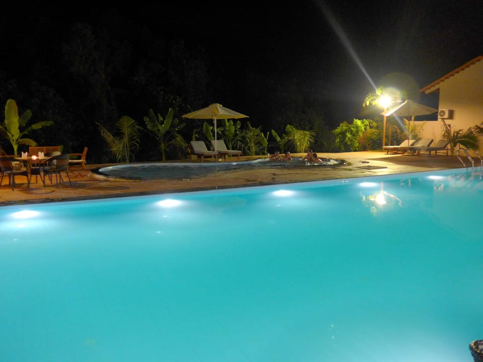 Am Abend Ong Lang Village Resort