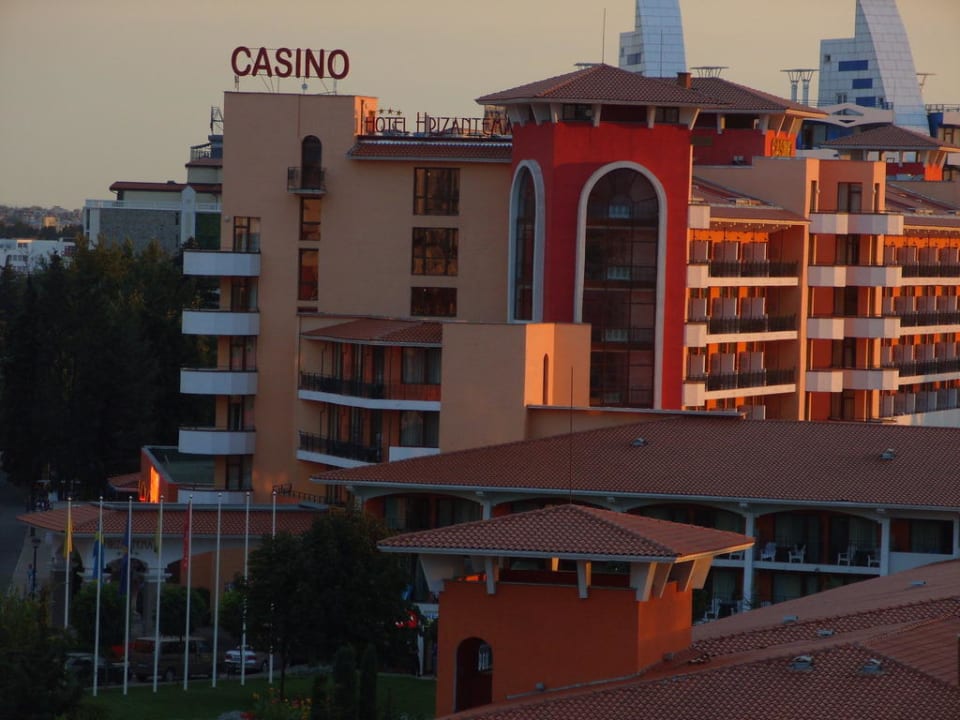 Hotel Crysantheme mit Casino Hotel Svejest/Sveshest