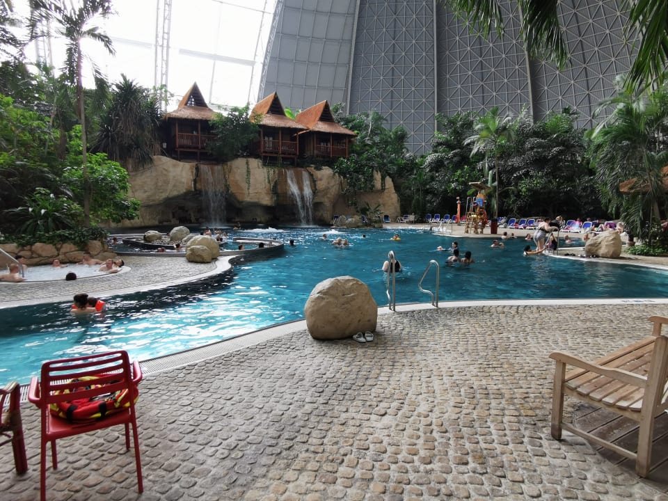 Pool Tropical Islands Resort