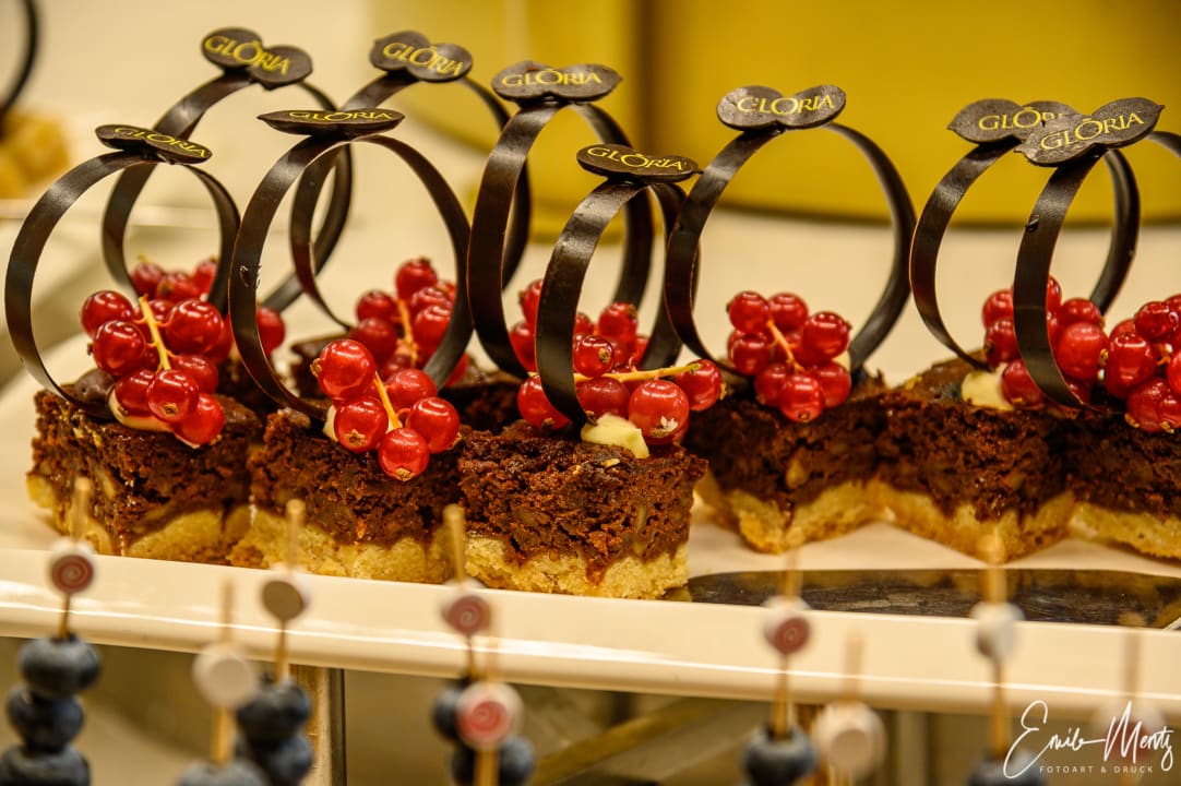 Gastro Gloria Serenity Resort