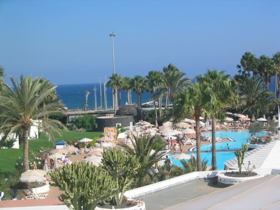 Blick vom Doppelzimmer Nr. 311 Hotel Riu Paraiso Lanzarote