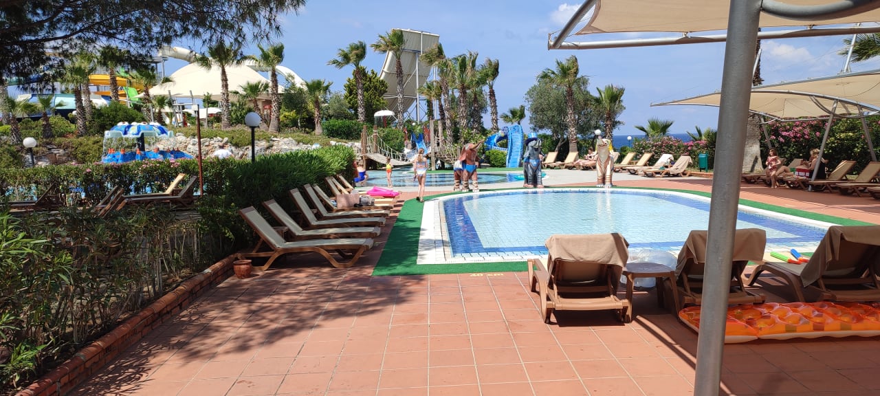 Pool Hotel Pine Bay Holiday Resort