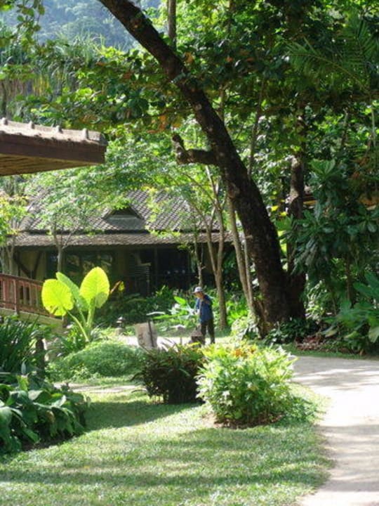 Immer macht jemand sauber Moracea by Khao Lak Resort