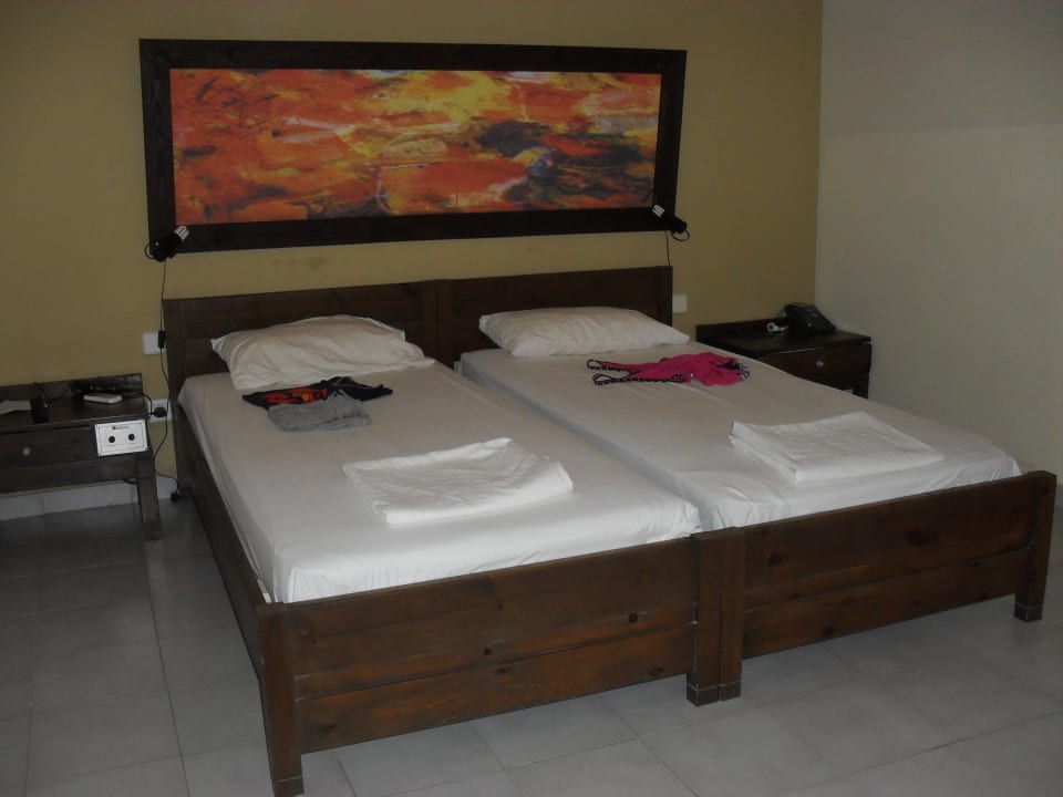 > Porto Plazza Hotel