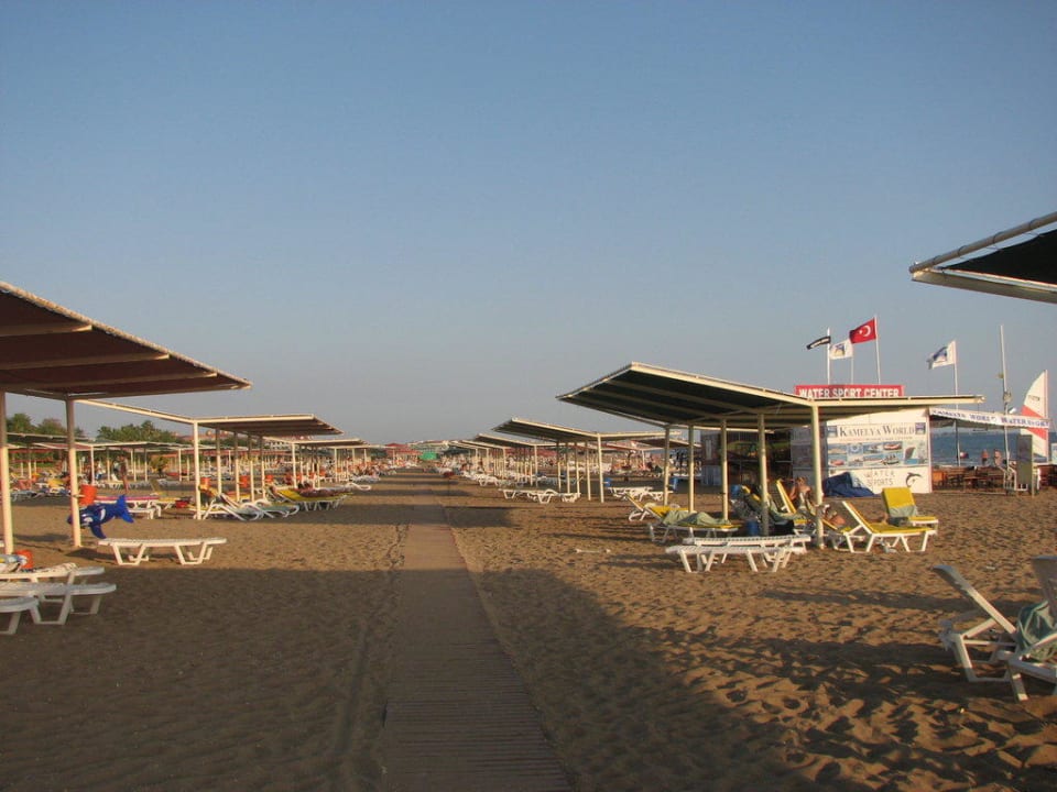 Viel Platz am Strand Kamelya Aishen Club