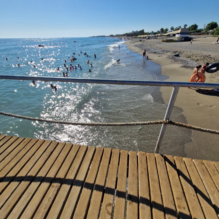 Strand Club Turtas Beach Hotel