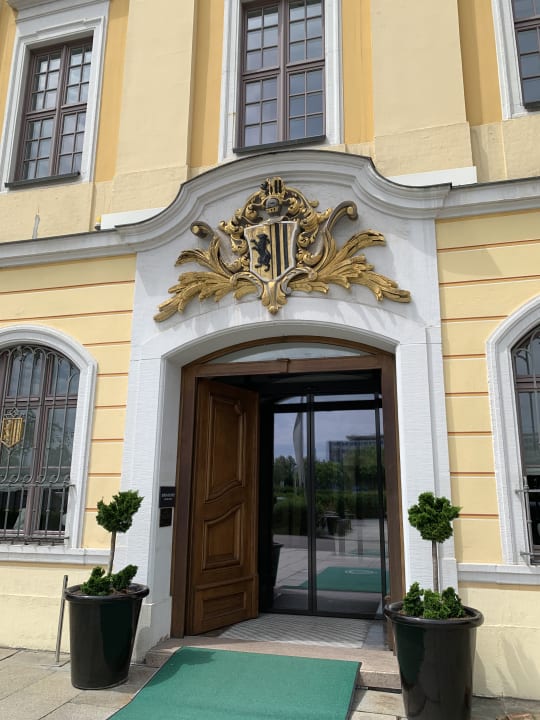 Lobby Gewandhaus Dresden, Autograph Collection