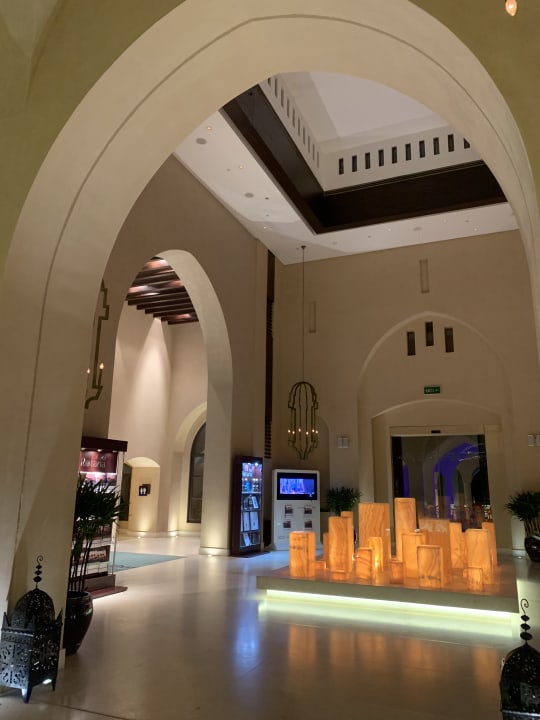 Lobby Salalah Rotana Resort