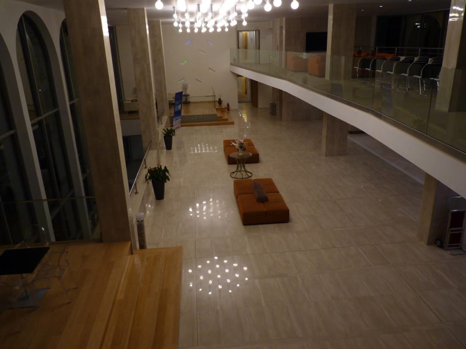Lobby Caravia Beach Hotel