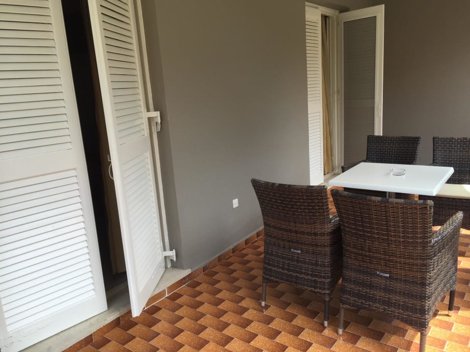 Einer der beiden Balkone (Studio) Acharavi Beach Hotel