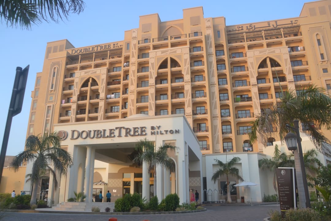 Außenansicht DoubleTree by Hilton Resort & Spa Marjan Island