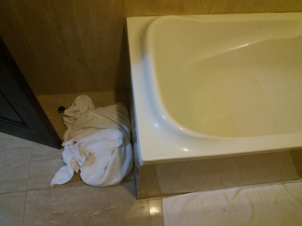 Zimmer Treasure Cove Hotel