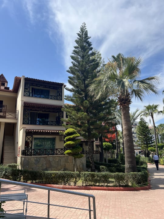 Gartenanlage Saphir Hotel & Villas