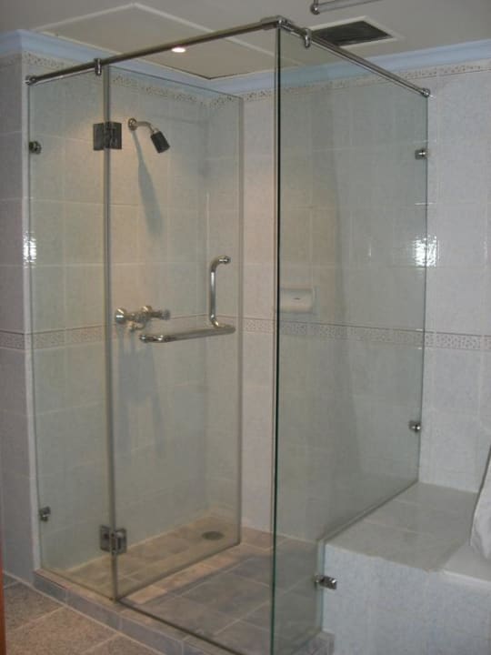 Dusche Royal Benja Hotel