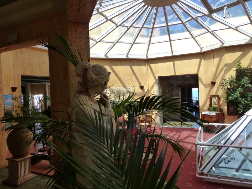 Eingangshalle Alexander Beach Hotel & Village Resort
