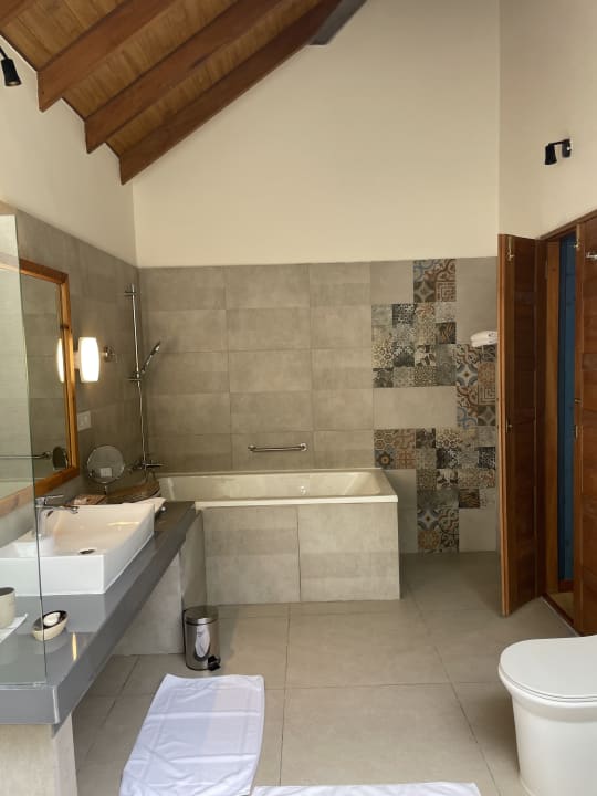 Zimmer Reethi Faru Resort