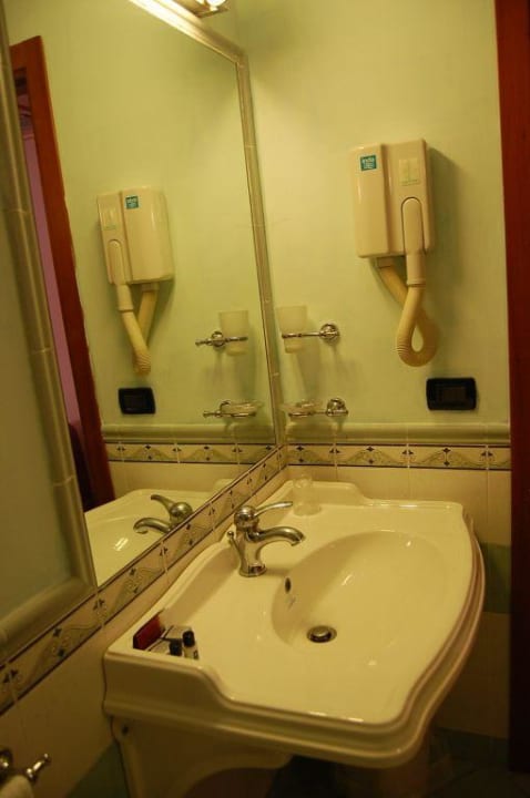 Badezimmer Hotel San Pietro