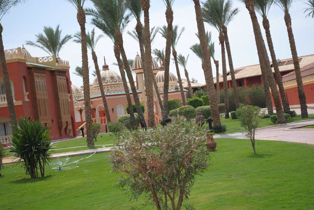 Amfiteatr w tle Pickalbatros Alf Leila Wa Leila Resort - Neverland Hurghada