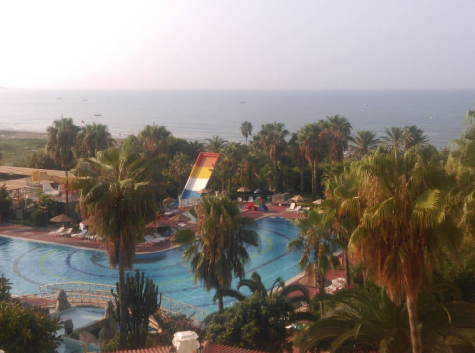 Schön angelegt  Hotel Defne Garden