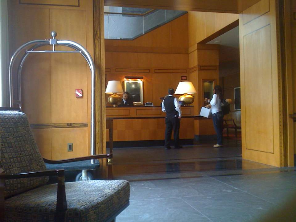 Desk des Conciergen The Wagner Hotel