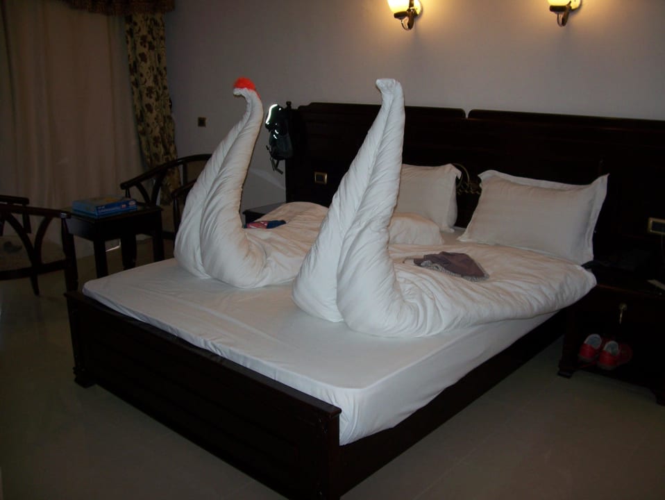 Kunstwerke Three Corners Happy Life Beach Resort