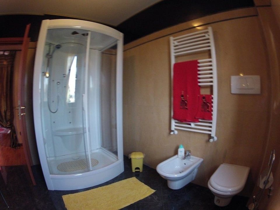 Bagno "Latona" B&B Mariposa