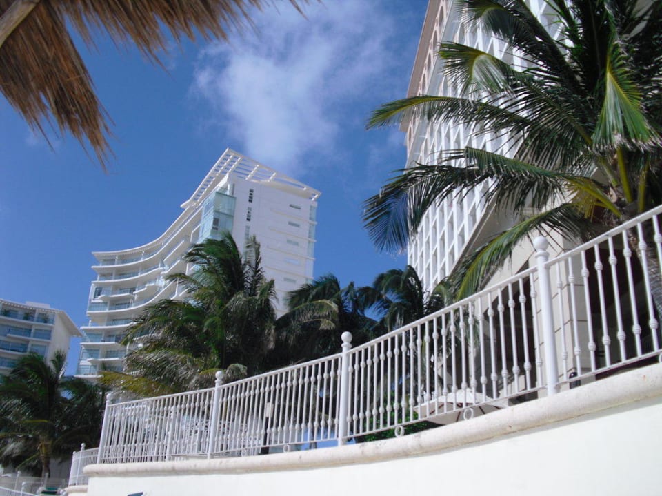 Blick vom Strand in Richtung Hotel Hotel Riu Cancun