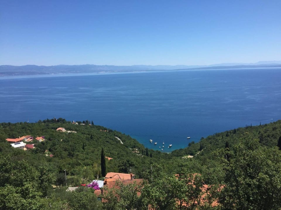 Blick über die Bucht vom Balkon Villa Sabine