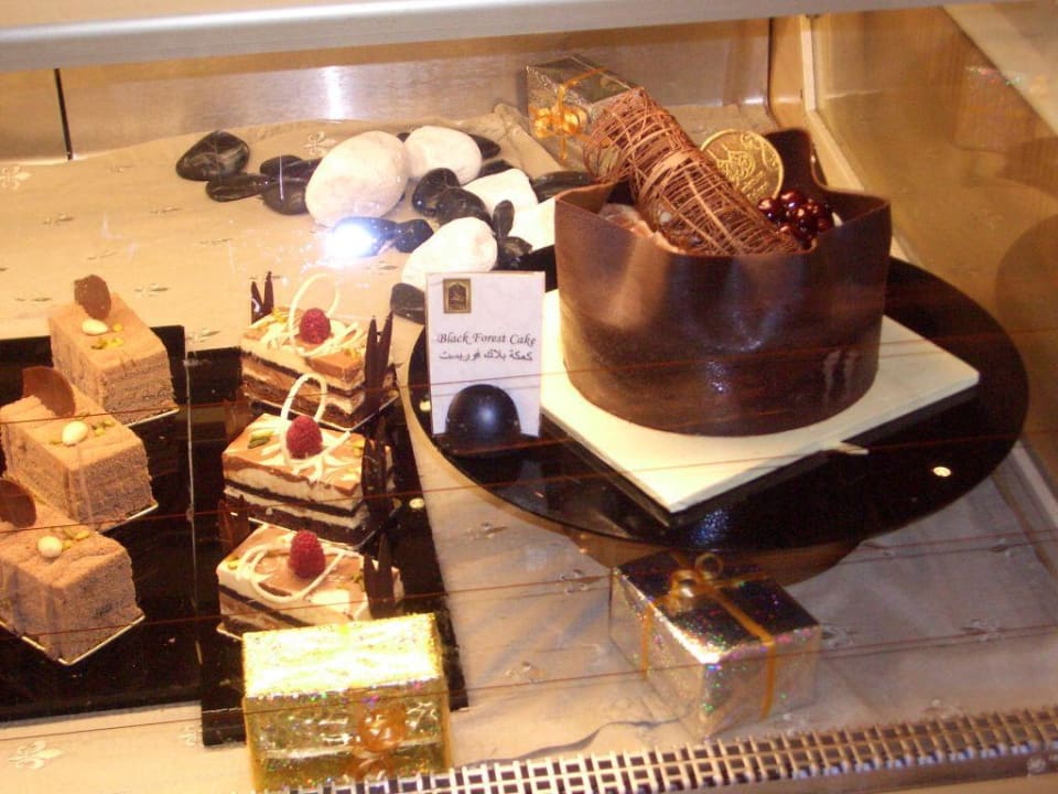 Kuchenbuffet Emirates Palace Mandarin Oriental