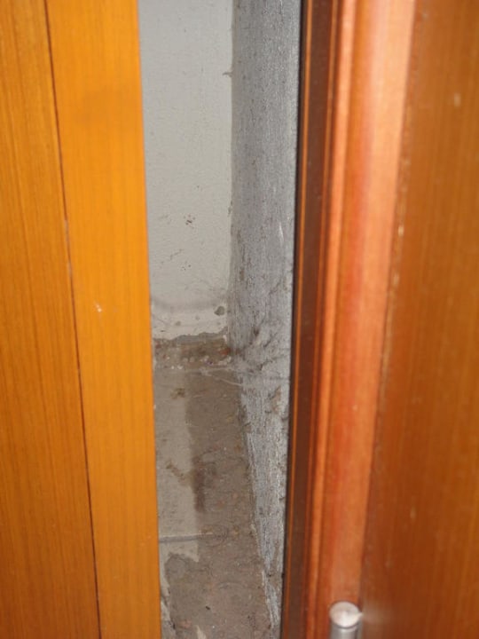 Zwischen Schrank und Tür Sandy Beach Resort