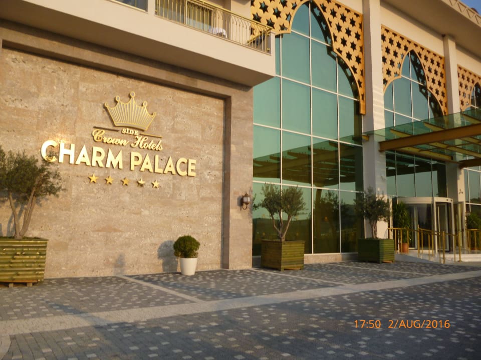 Sieht sehr schön Well Palace Side