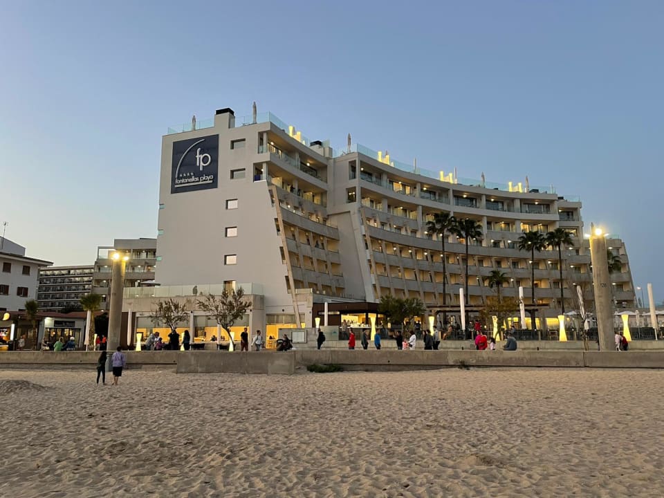 Außenansicht Aparthotel Fontanellas Playa