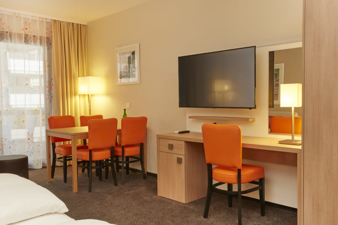 Zimmer H4 Hotel Arcadia Locarno