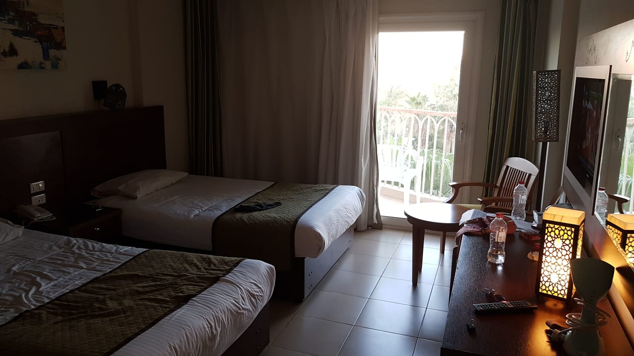 Zimmer Royal Star Beach Resort